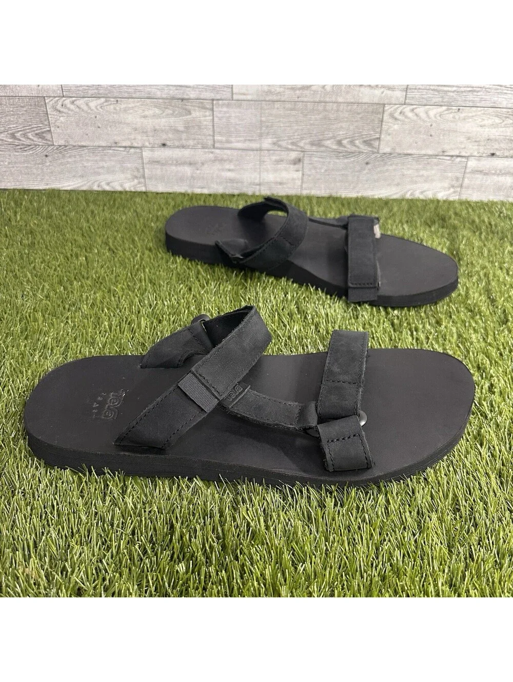 Teva Mens Universal Slide Sandals Black Leather Adjustable Strap Size 12 NWOB